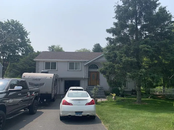 J&R Ultimate Construction Roofing Picture 1