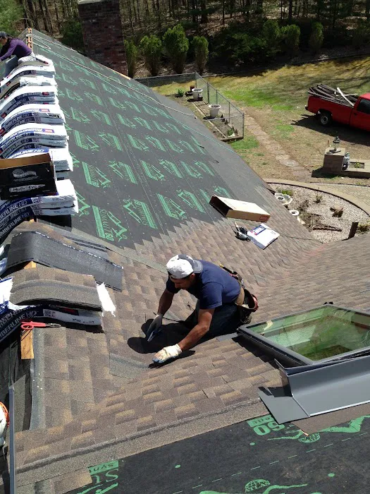 J&R Ultimate Construction Roofing Picture 8