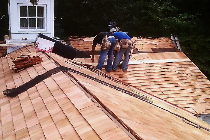 J&R Ultimate Construction Roofing Picture 3