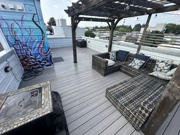 Light work roofing & contracting Picture 1