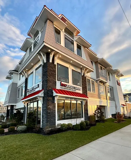 Action Creations Roofing & Siding Picture 4