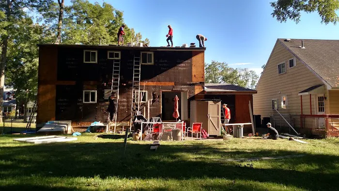 CMV Contracting | Hinton's Berkshire Homes Picture 2