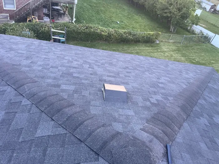 LFM Roofing LLC Picture 1