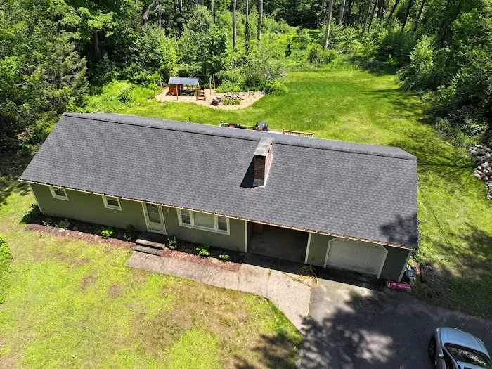 KM&M Roofing LLC Picture 5