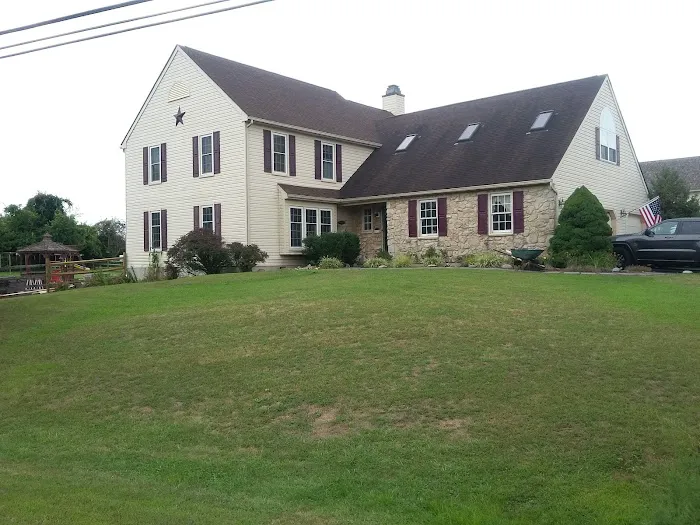 John E Steele Jr Inc Picture 3