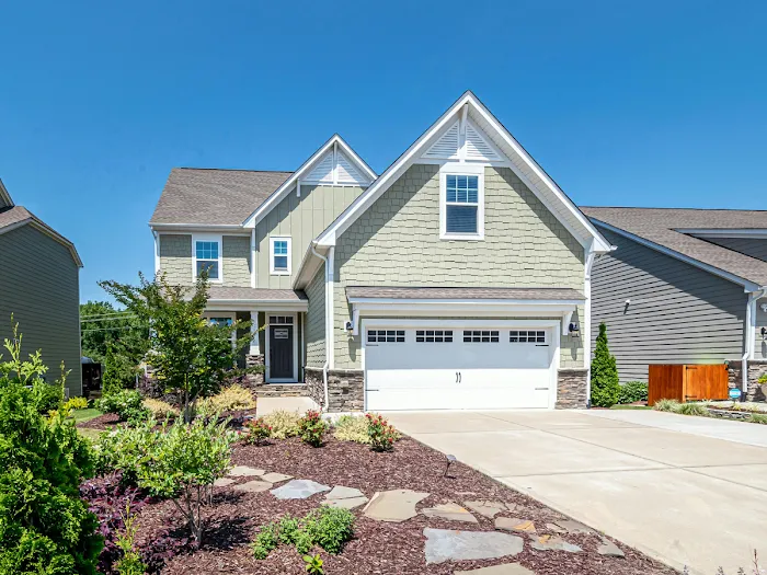 R. Short Roofing Picture 3