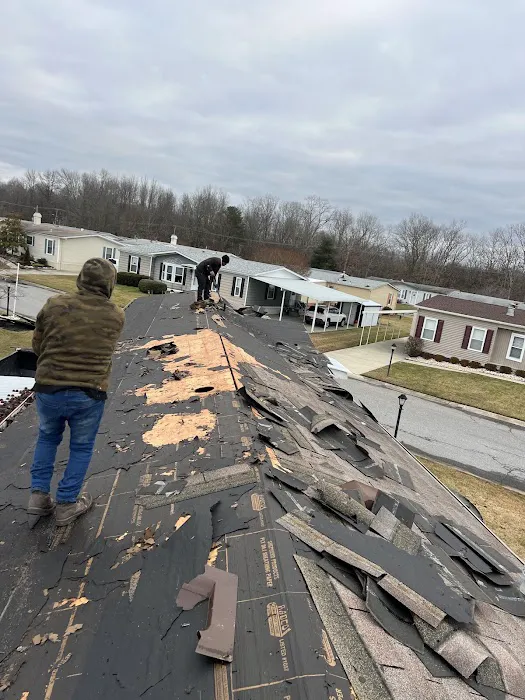 Roof replacement and repair S&P Roofing and Construction pros Picture 2