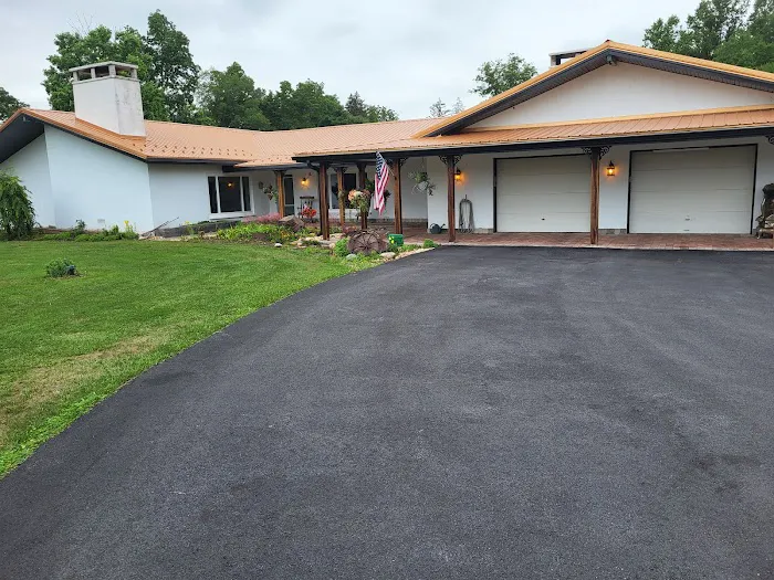 Hollow Ridge Exteriors LLC Picture 10