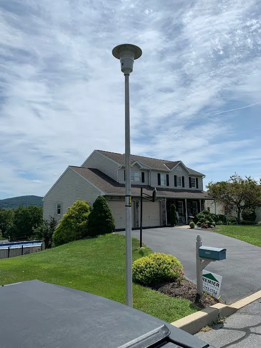 Premier siding and roofing Picture 10