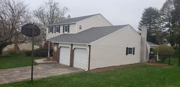 Premier siding and roofing Picture 1