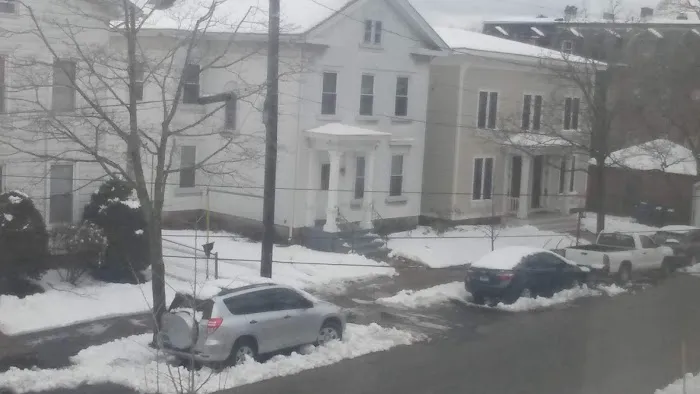 H&R Roofing & Remodeling and Air Duct Cleaning Services Picture 3