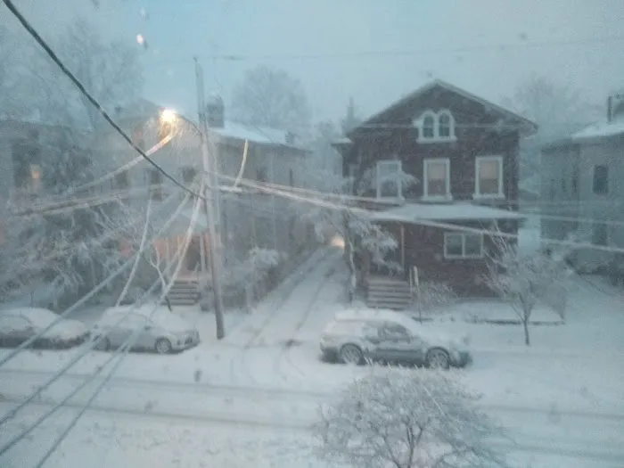 H&R Roofing & Remodeling and Air Duct Cleaning Services Picture 8