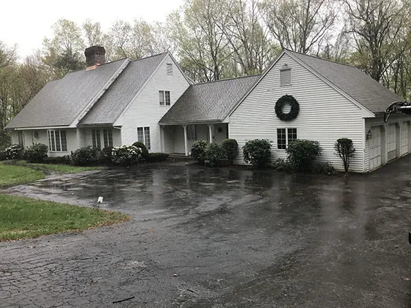 Rob's Roofing, LLC Picture 4