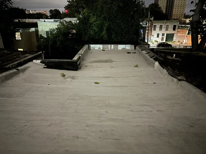 DISCOUNT ROOFING Picture 6