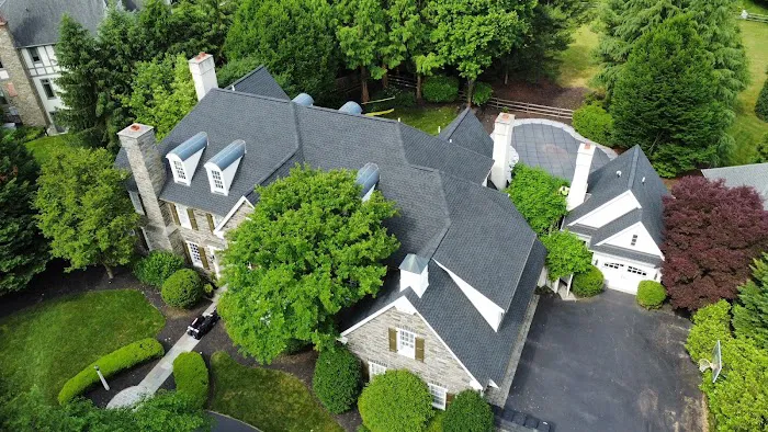 R Titter Roofing LLC Picture 5