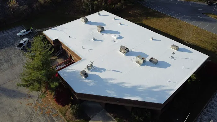 R Titter Roofing LLC Picture 3