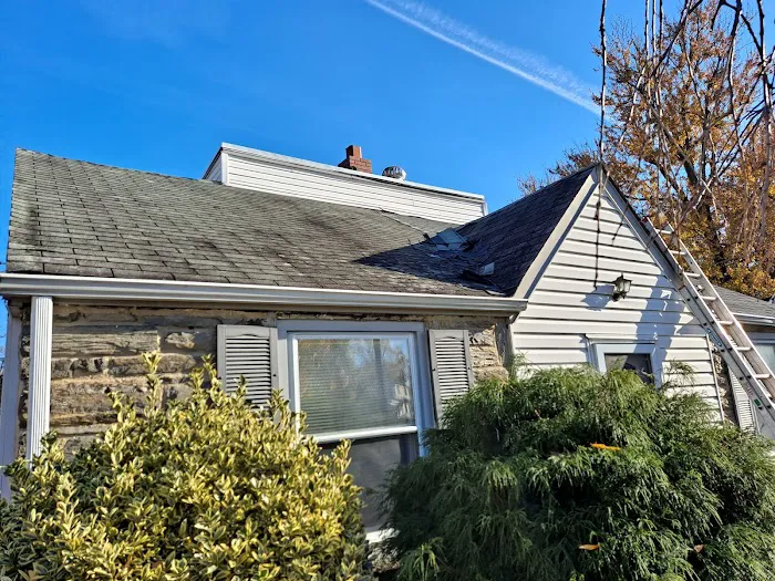 B&E roofing and siding Picture 10