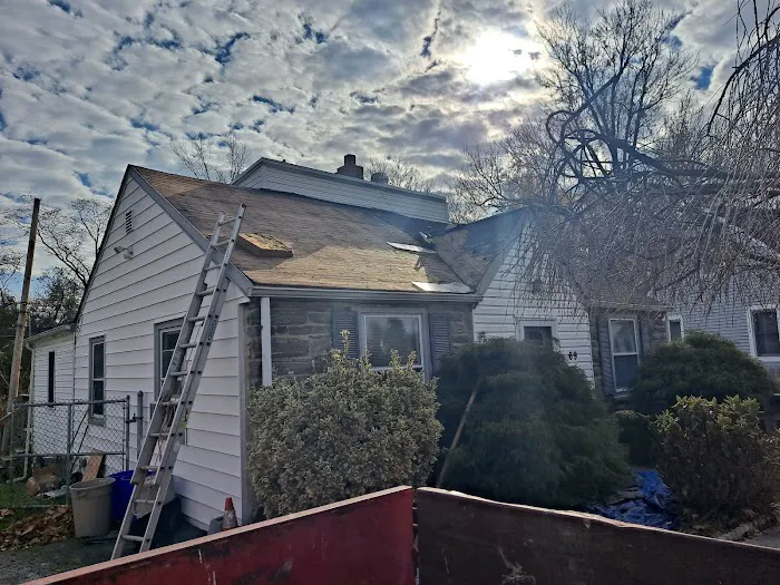 B&E roofing and siding Picture 2