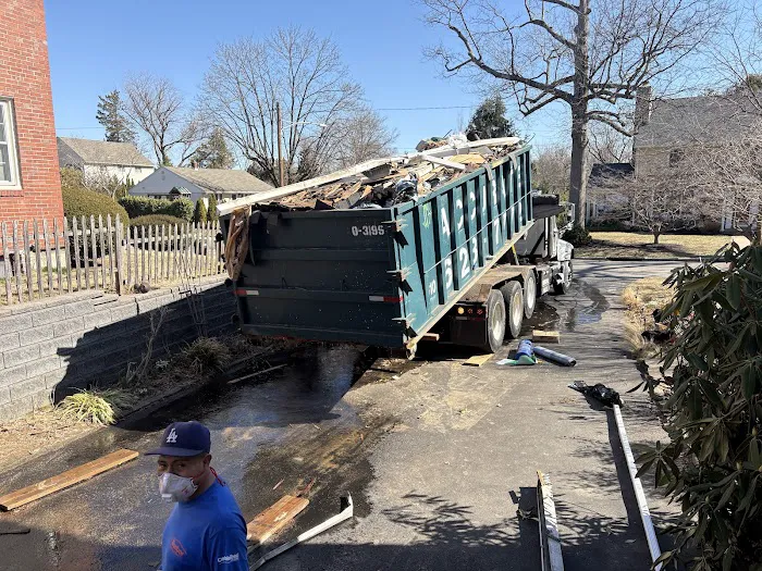 Dunbar Roofing & Siding Co Picture 3