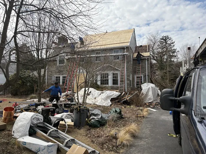 Dunbar Roofing & Siding Co Picture 1