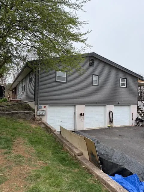 Ludwig Roofing and Repair Inc Picture 6