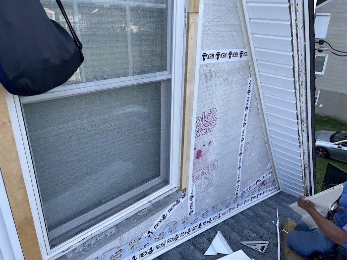 Bob & Son's Roofing Picture 4