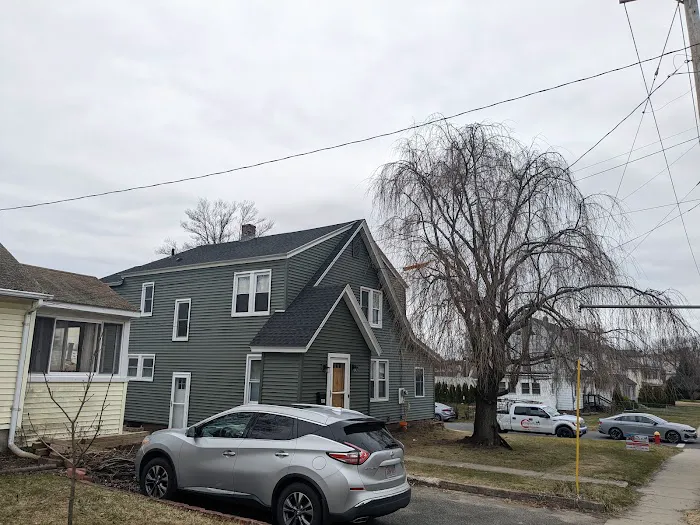 Cedar Falls Roofing and Siding Picture 4