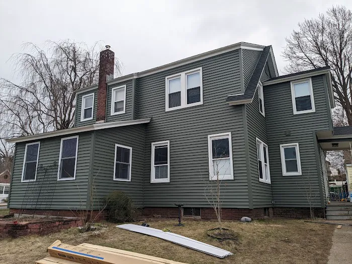 Cedar Falls Roofing and Siding Picture 3