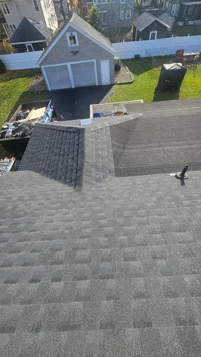 Adam Quenneville Roofing & Siding, Inc. Picture 4