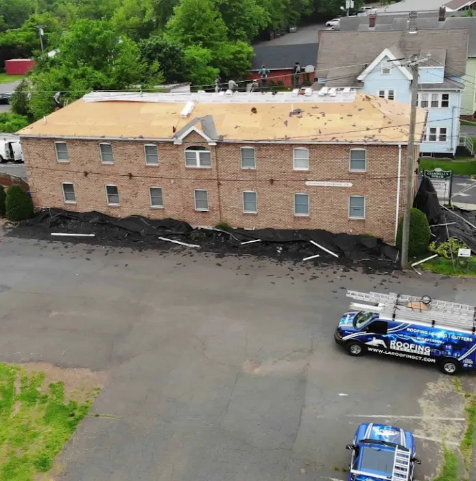 LA Roofing LLC Picture 10