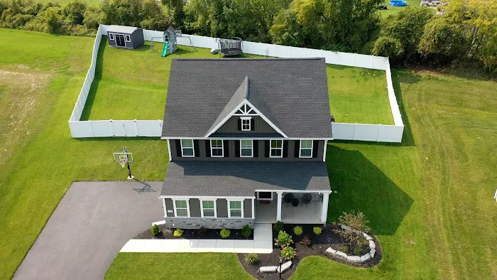 Oaks Roofing and Siding Picture 5