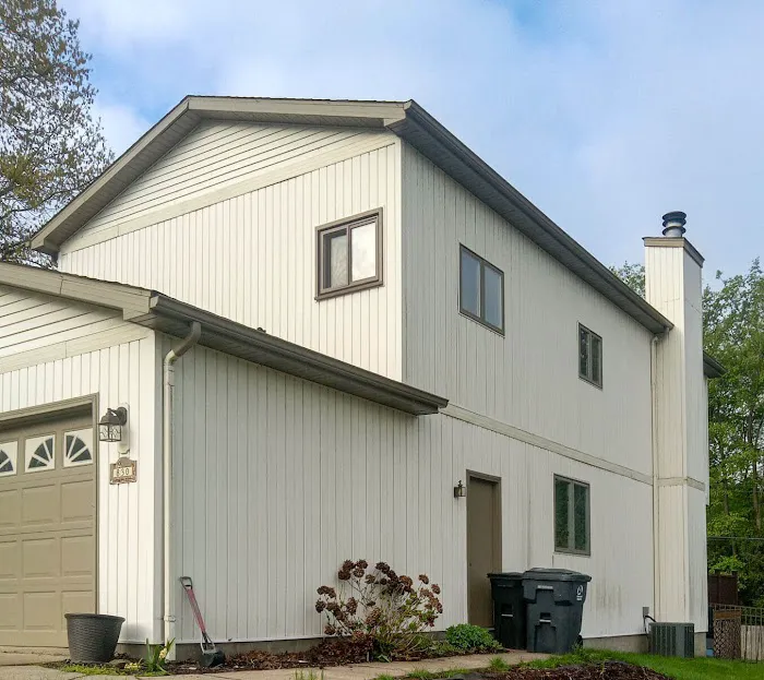 Troyer Roofing Picture 1