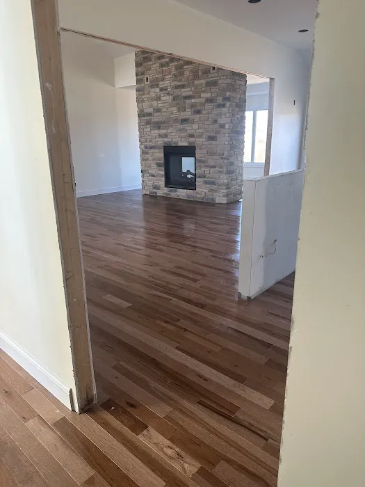 A & J Roofing and Siding Picture 2