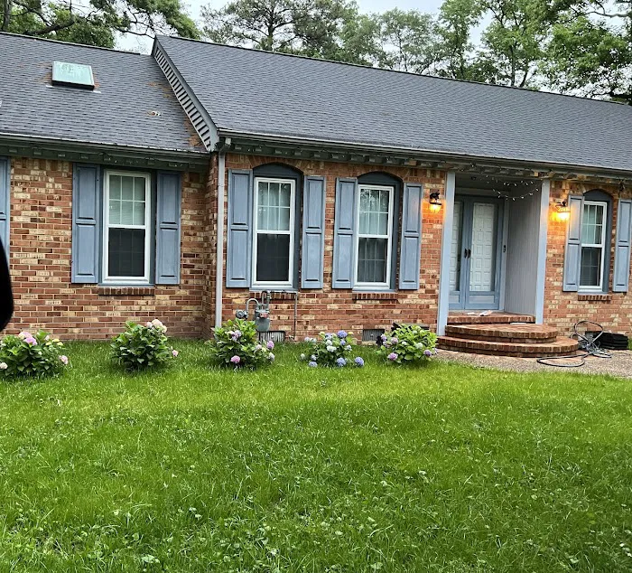 Done Right Roofing LLC Picture 1