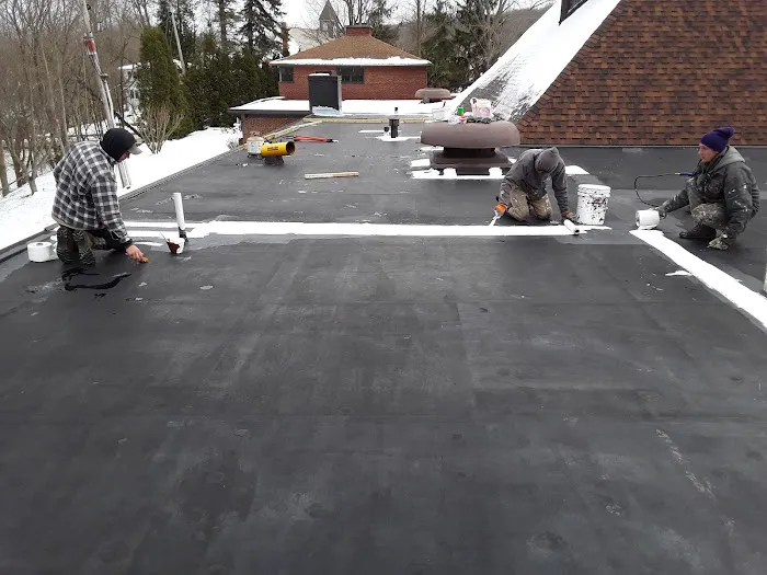 ROI Roofing and Supply Picture 3