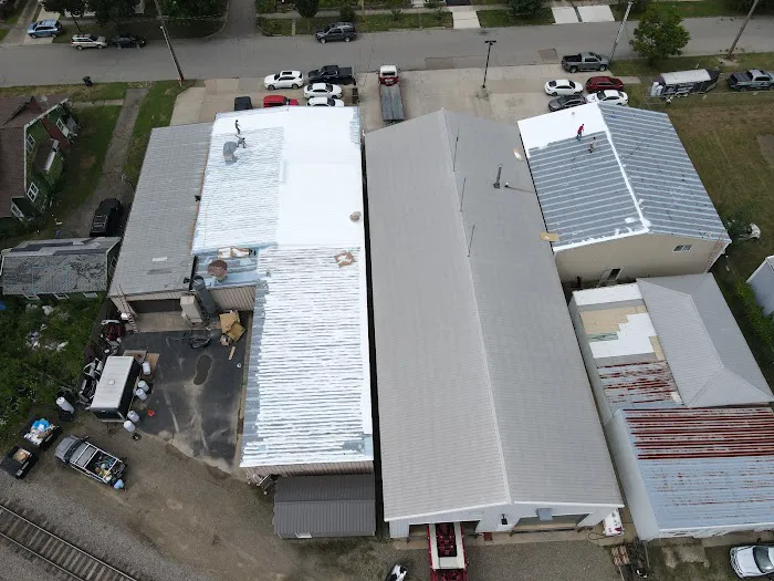 ROI Roofing and Supply Picture 7