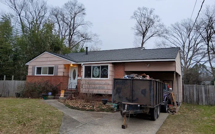 Jayhawk Exteriors Picture 3