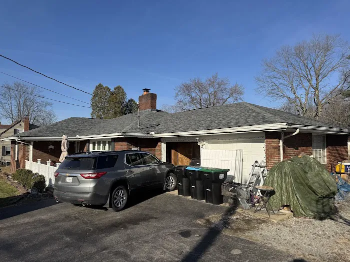 Macks Repair Service Picture 3