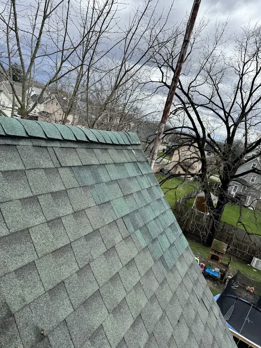 Macks Repair Service Picture 2