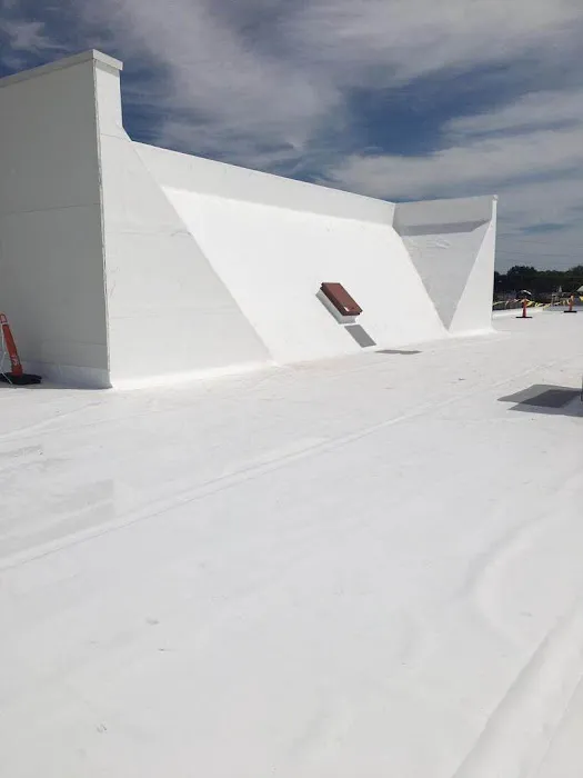 Adrianna Construction & Roofing Picture 4