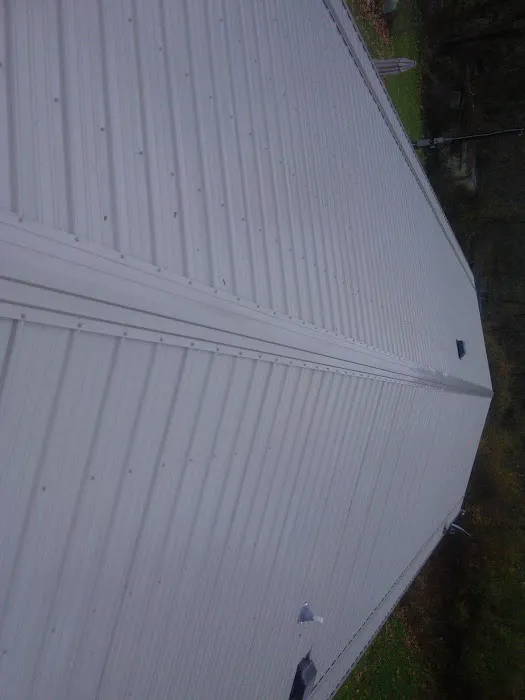 Detweiler Roofing and Decking Picture 3