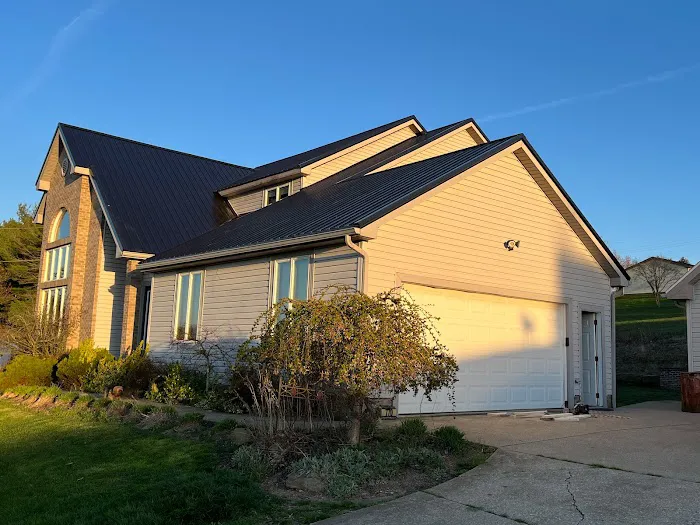 JNH Builders LLC Picture 6