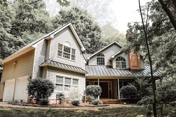 MK Roofing & Construction Picture 1