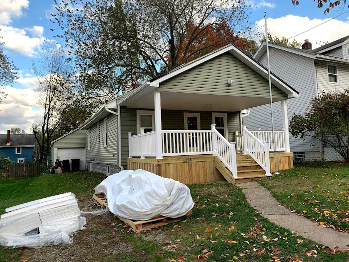 Biltmore Exteriors Picture 2