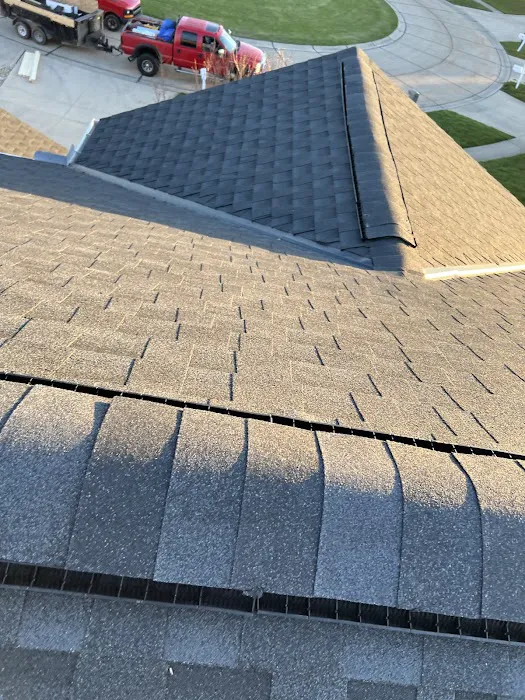 Lorenzo's Roofing & Construction LLC Picture 1