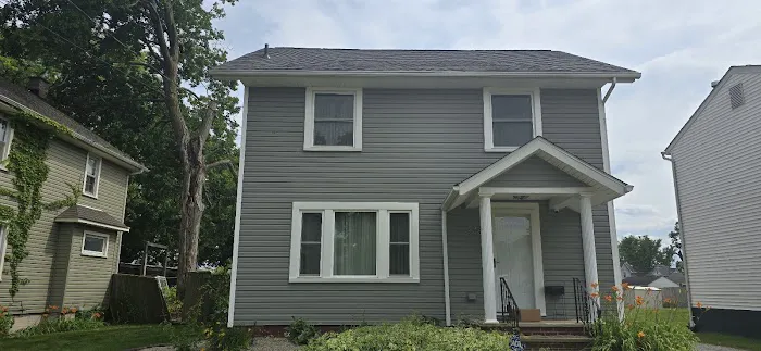 Royalty Roofing Picture 2