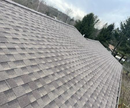 CAPITAN'S ROOFING & FENCE LLC