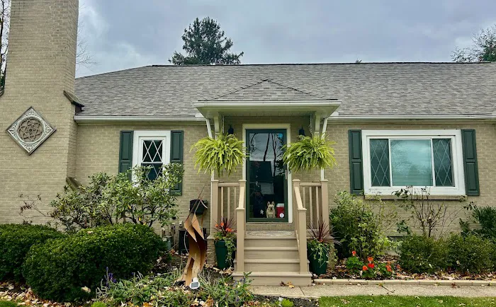 Powers Roofing & Exteriors Picture 1