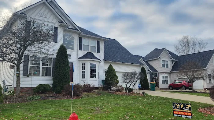 Silver Lining Roofing & Exteriors, Inc. Picture 4