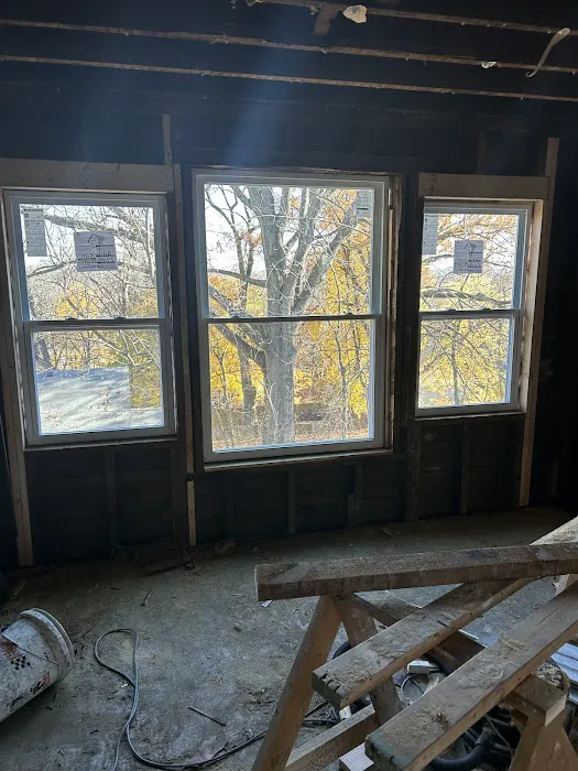 The Captain Picture 9